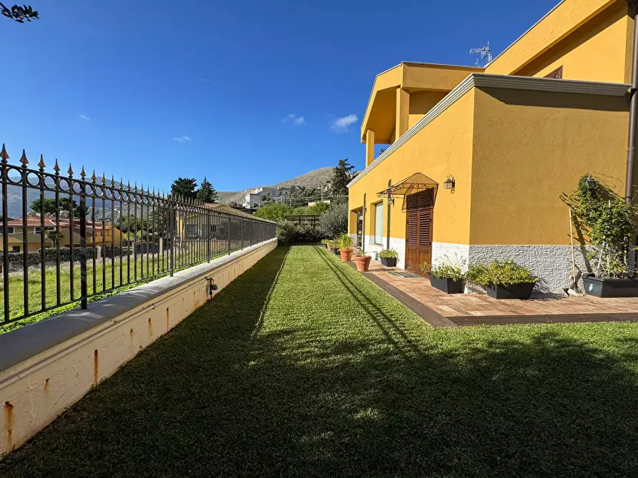 Immagine 56 di Villa in vendita  in Via Menelao 1 a Palermo