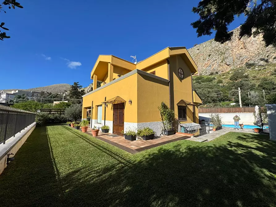 Immagine 57 di Villa in vendita  in Via Menelao 1 a Palermo
