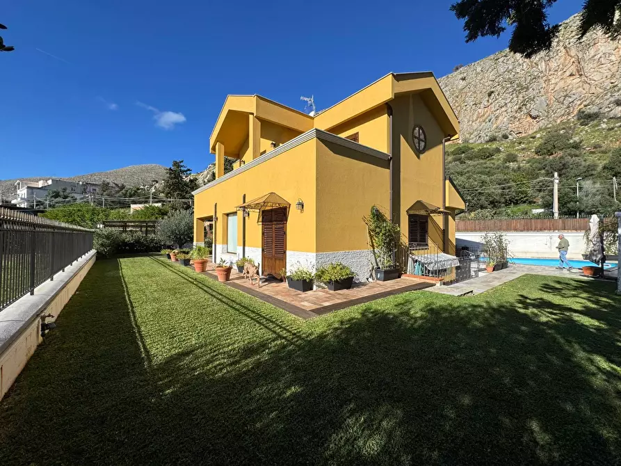Immagine 59 di Villa in vendita  in Via Menelao 1 a Palermo