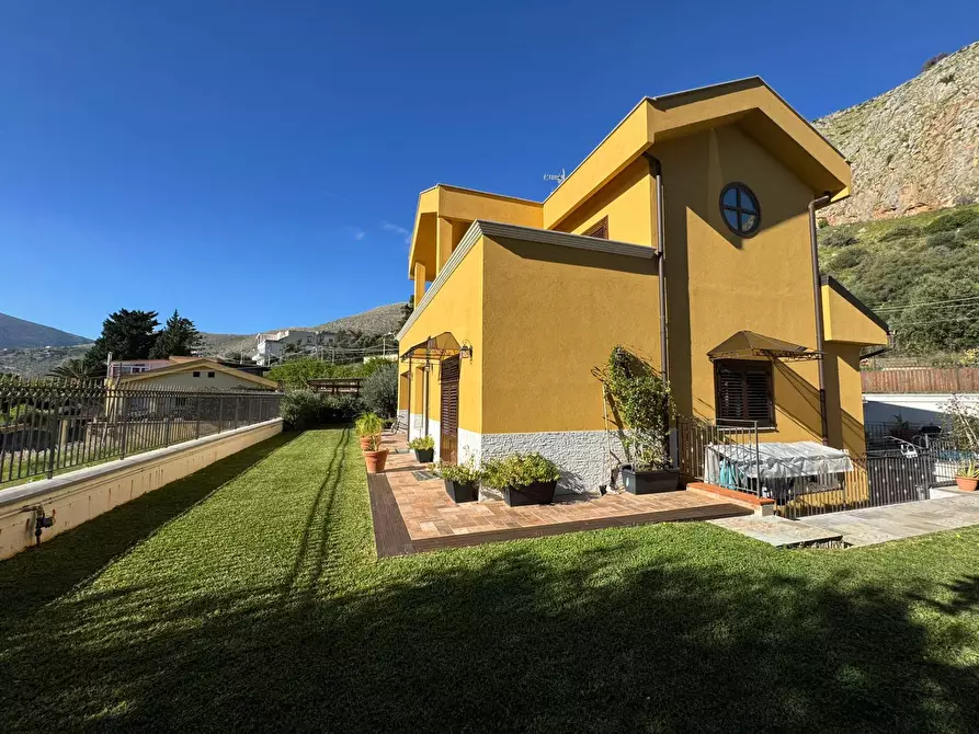 Immagine 65 di Villa in vendita  in Via Menelao 1 a Palermo