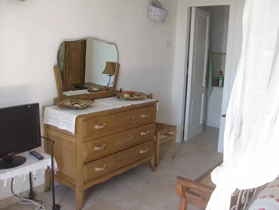 Immagine 8 di Villa in vendita  in Via Rinascente a Santa Marina Salina
