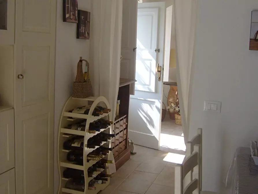 Immagine 6 di Villa in vendita  in Via Rinascente a Santa Marina Salina