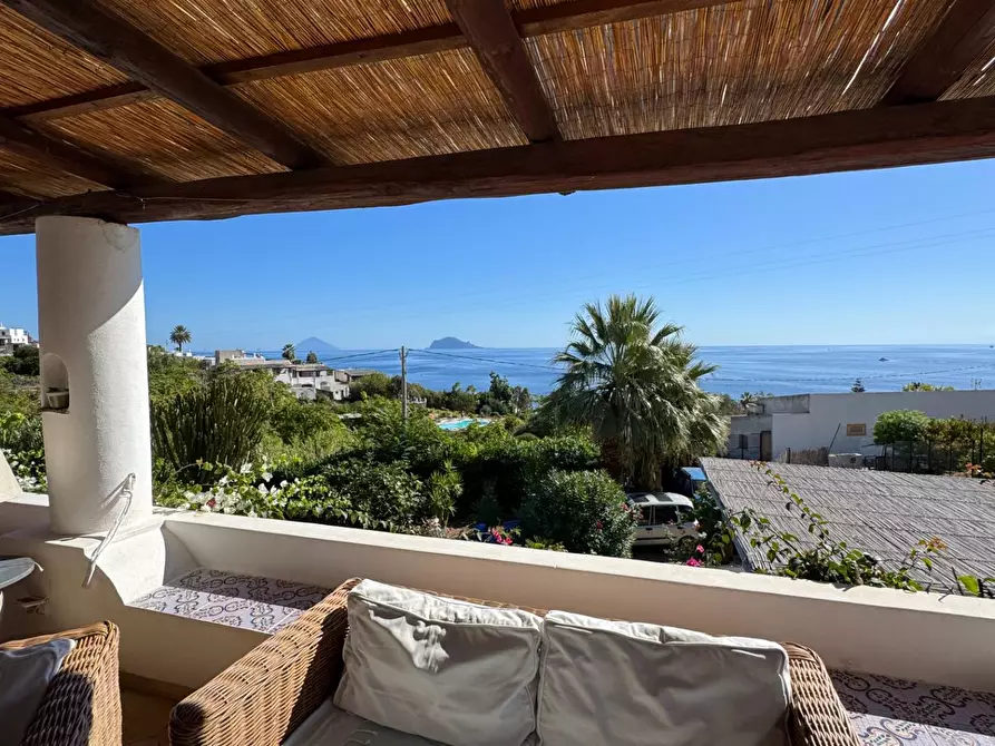 Immagine 14 di Villa in vendita  in Via Rinascente a Santa Marina Salina