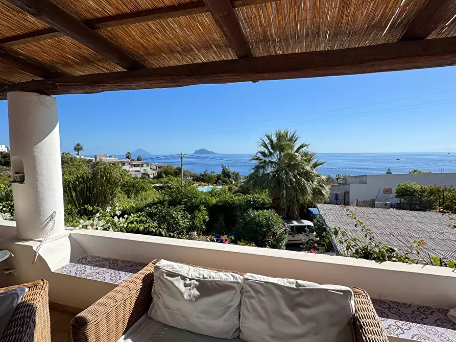 Immagine 55 di Villa in vendita  in Via Rinascente a Santa Marina Salina