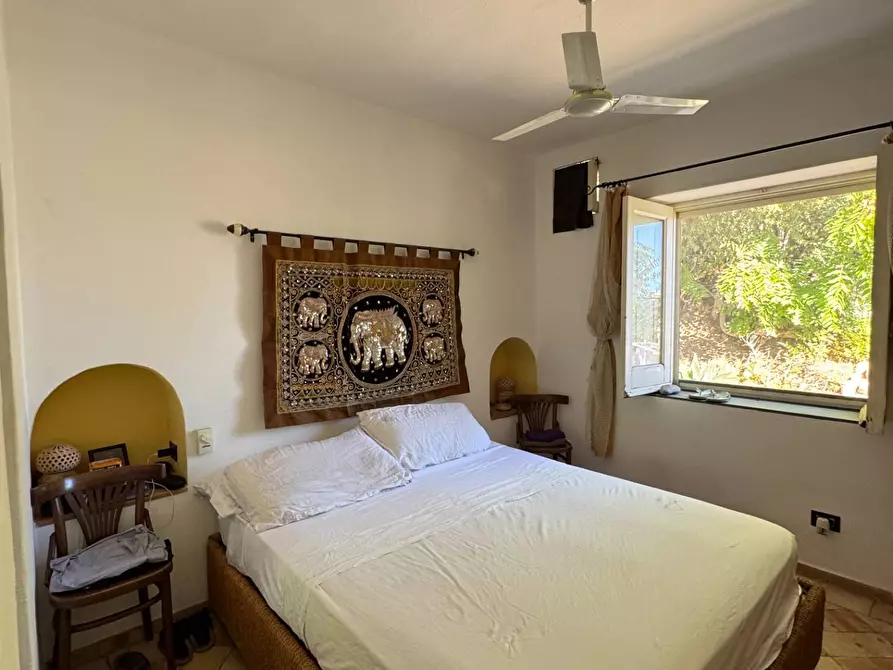 Immagine 18 di Villa in vendita  in Via Rinascente a Santa Marina Salina
