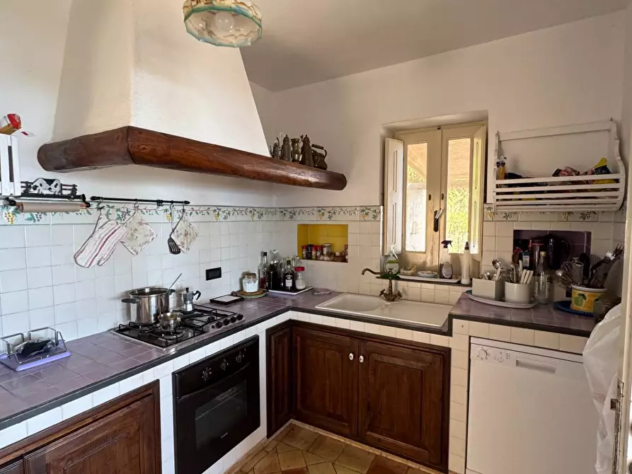 Immagine 27 di Villa in vendita  in Via Rinascente a Santa Marina Salina