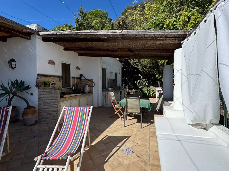 Immagine 33 di Villa in vendita  in Via Rinascente a Santa Marina Salina