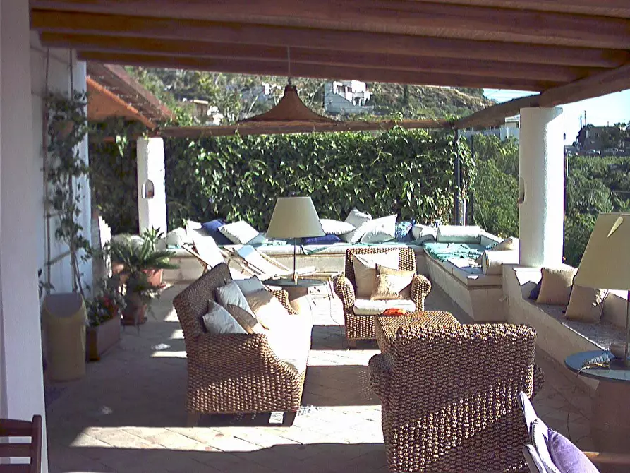 Immagine 53 di Villa in vendita  in Via Rinascente a Santa Marina Salina