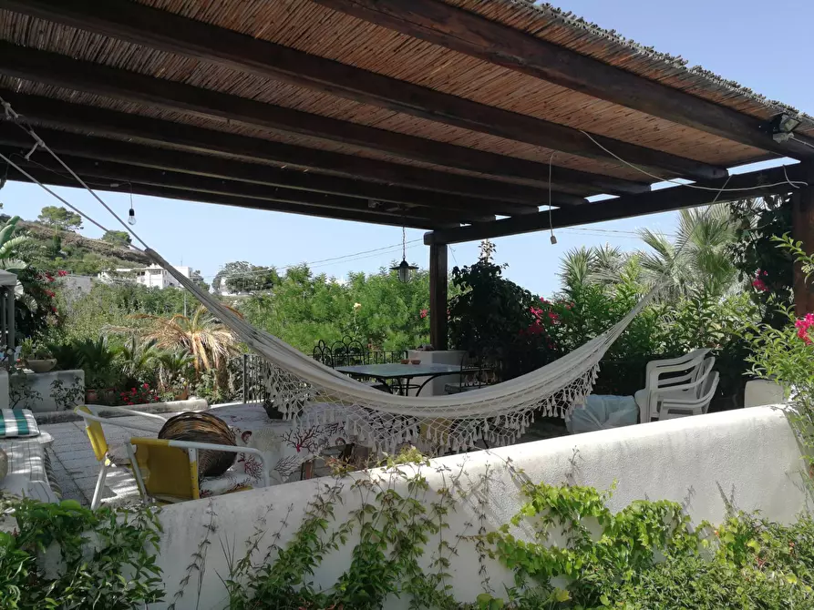 Immagine 60 di Villa in vendita  in Via Rinascente a Santa Marina Salina