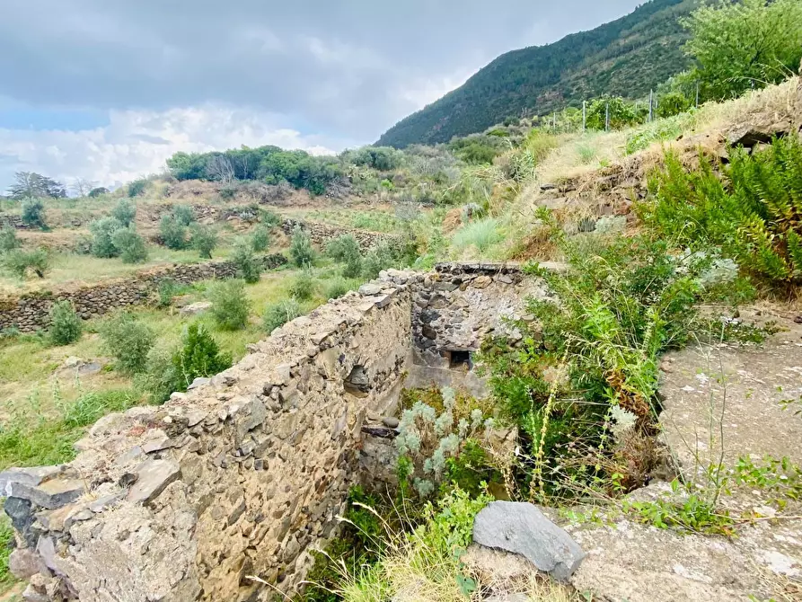 Immagine 5 di Rustico / casale in vendita  in SALINA LENI  ( ME) a Leni