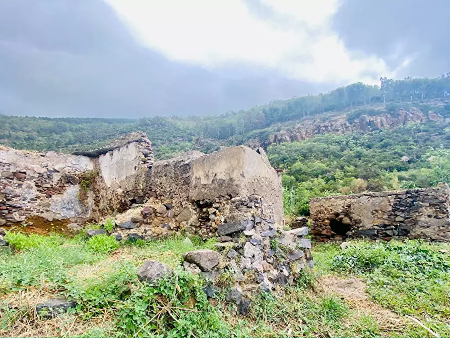 Immagine 6 di Rustico / casale in vendita  in SALINA LENI  ( ME) a Leni