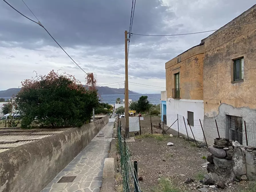 Immagine 10 di Rustico / casale in vendita  a Fondachelli-Fantina