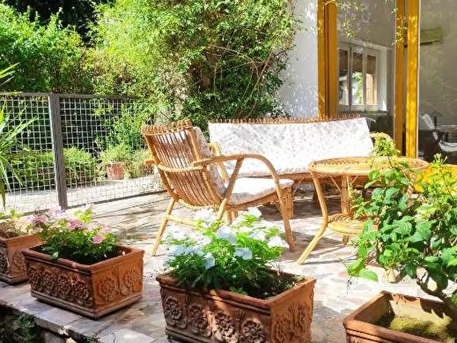 Immagine 22 di Villetta a schiera in affitto  in Viale Margherita Di Savoia 79 a Palermo