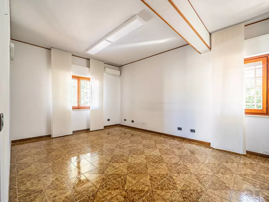 Immagine 40 di Appartamento in vendita  in Viale Della Resurrezione 19 a Palermo