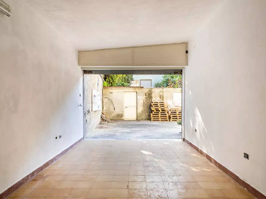 Immagine 54 di Appartamento in vendita  in Viale Della Resurrezione 19 a Palermo