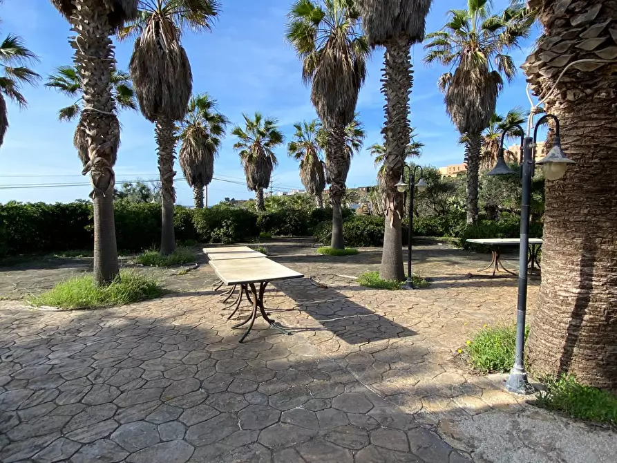 Immagine 12 di Locale commerciale in vendita  in Strada Perimetrale a Pantelleria