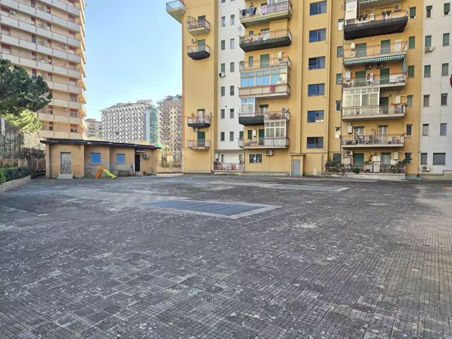 Immagine 19 di Appartamento in vendita  in Viale Croce Rossa 81 a Palermo