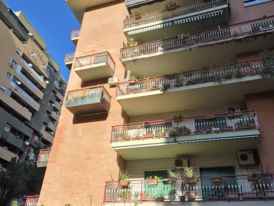 Immagine 2 di Appartamento in vendita  in Viale Croce Rossa 81 a Palermo
