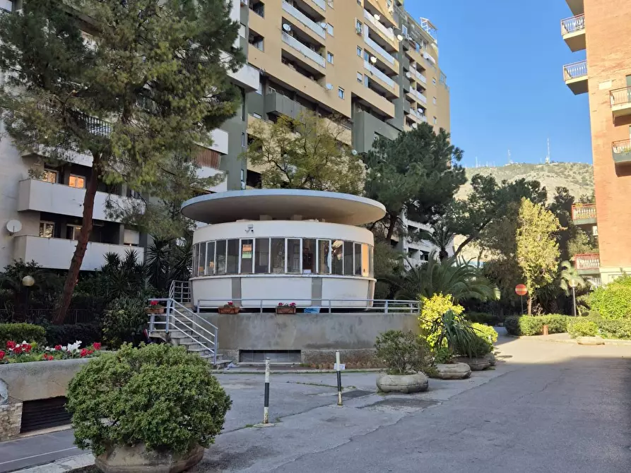 Immagine 24 di Appartamento in vendita  in Viale Croce Rossa 81 a Palermo