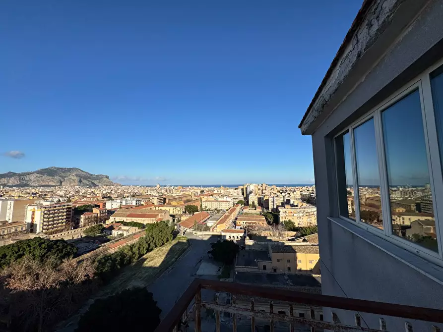 Immagine 33 di Attico in vendita  in Via Vincenzo Li Muli 102 a Palermo