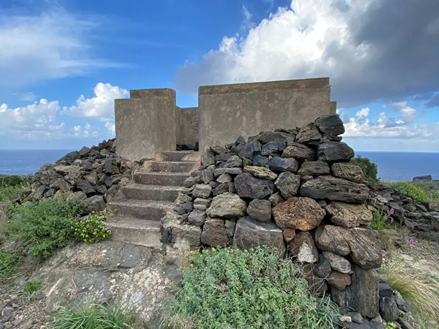 Immagine 22 di Villa in vendita  in via Le Cale snc a Pantelleria