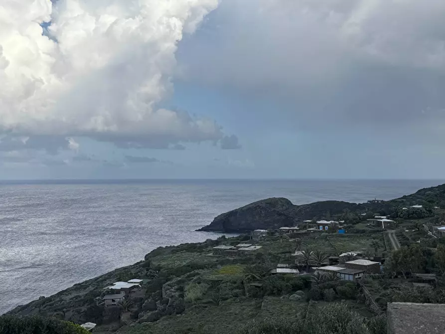 Immagine 30 di Villa in vendita  in via Le Cale snc a Pantelleria