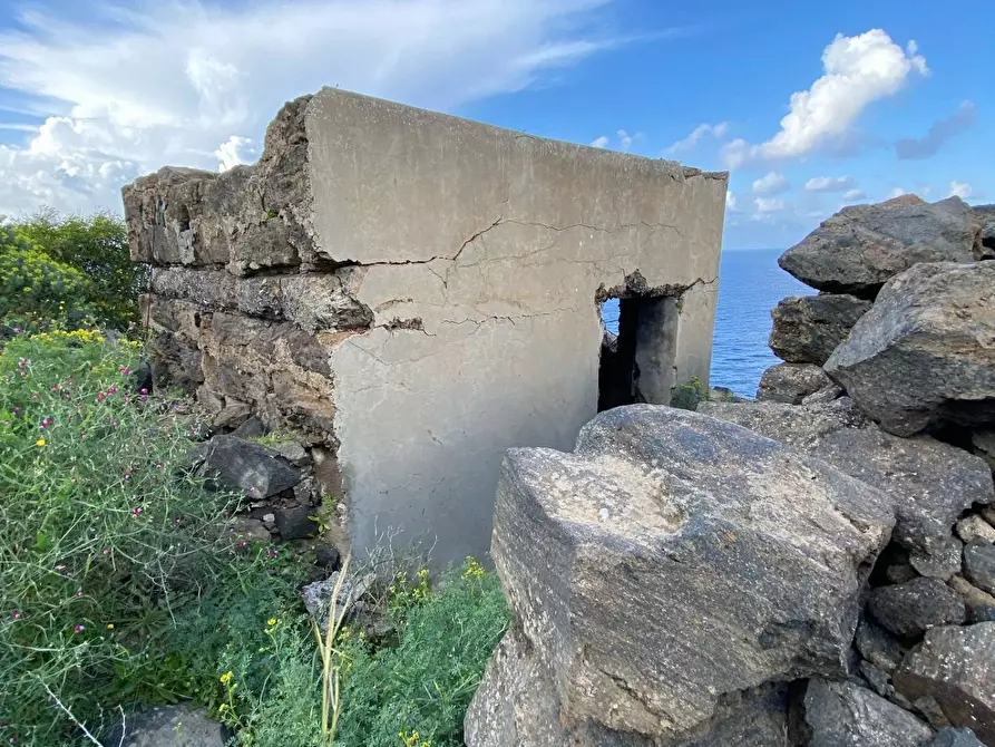 Immagine 42 di Villa in vendita  in via Le Cale snc a Pantelleria
