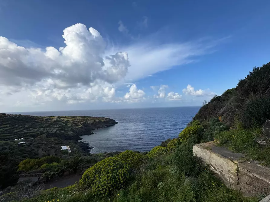 Immagine 56 di Villa in vendita  in via Le Cale snc a Pantelleria