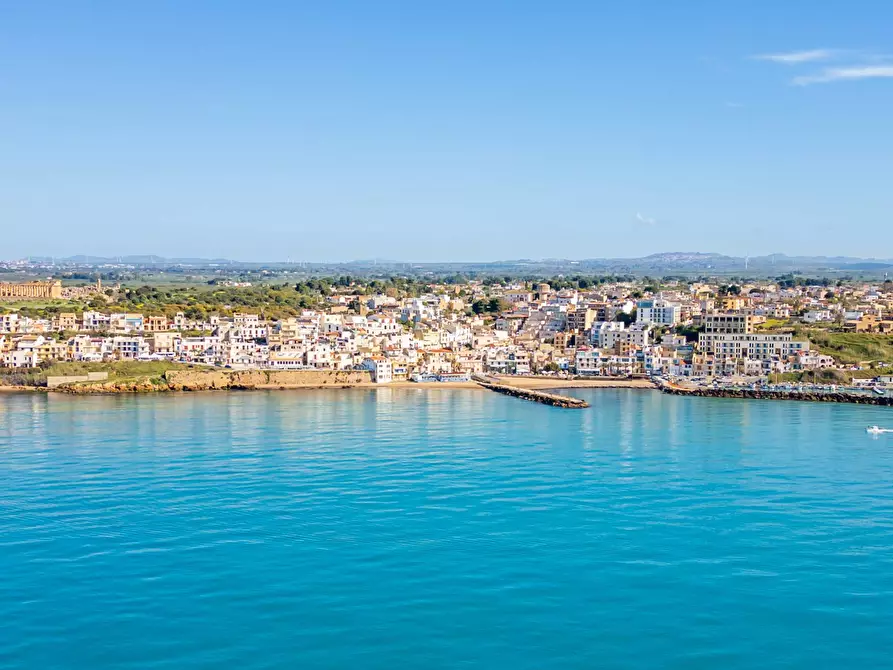 Immagine 35 di Terreno residenziale in vendita  in Contrada Marinella Trenta Salme snc a Castelvetrano