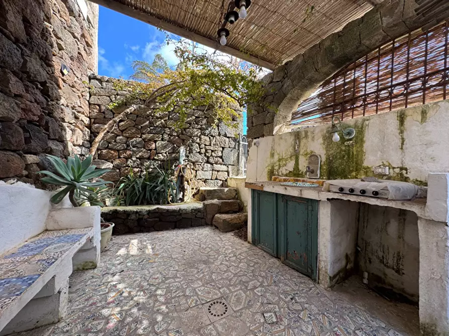 Immagine 28 di Villa in vendita  in Kania 97 a Pantelleria