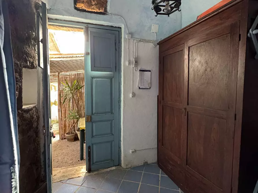 Immagine 31 di Villa in vendita  in Kania 97 a Pantelleria