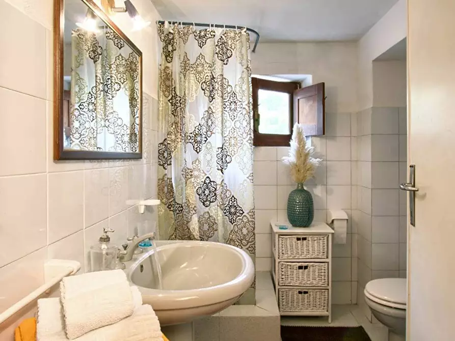 Immagine 9 di Villetta a schiera in vendita  in via Nero a Santa Marina Salina