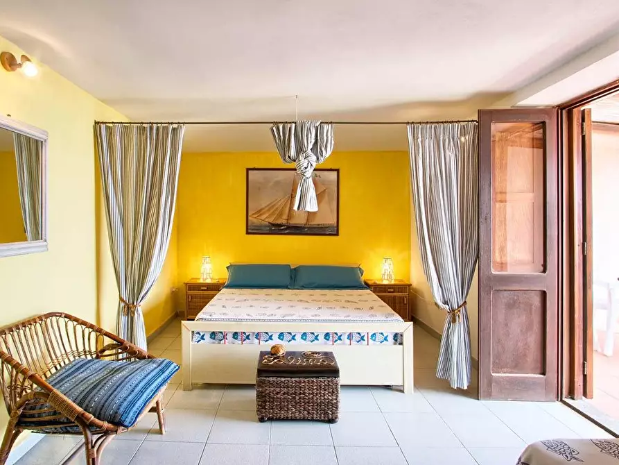 Immagine 12 di Villetta a schiera in vendita  in via Nero a Santa Marina Salina