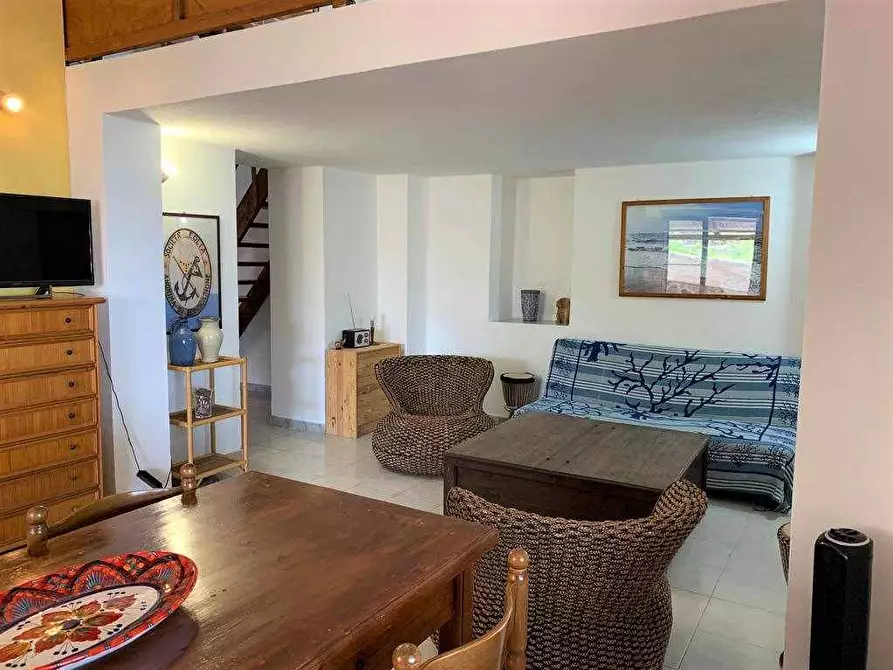 Immagine 19 di Villa in vendita  in vi Nero a Santa Marina Salina