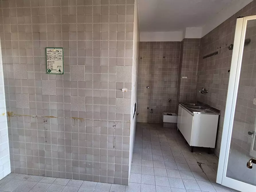 Immagine 43 di Attico in vendita  in Via Vincenzo Li Muli 102 a Palermo