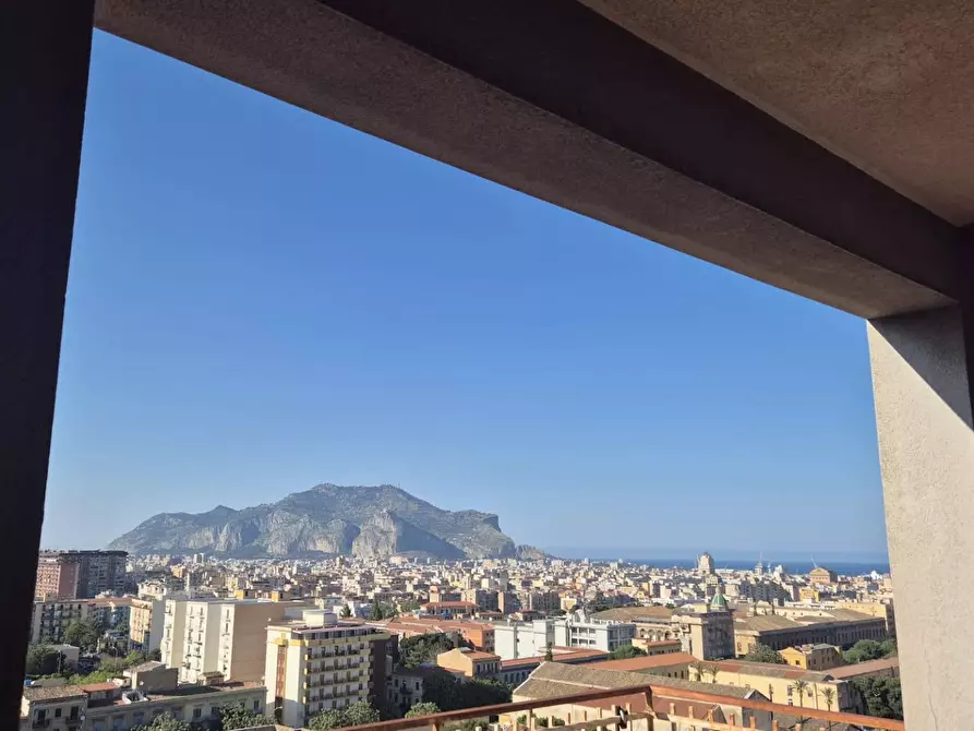 Immagine 52 di Attico in vendita  in Via Vincenzo Li Muli 102 a Palermo