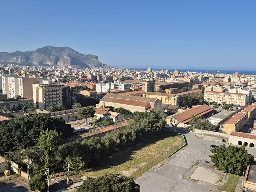 Immagine 56 di Attico in vendita  in Via Vincenzo Li Muli 102 a Palermo