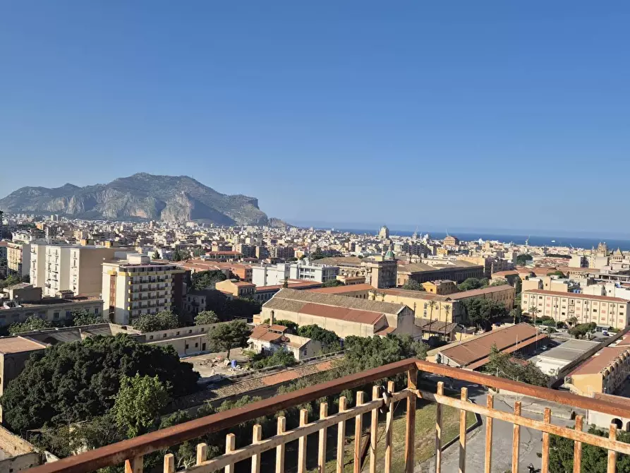 Immagine 57 di Attico in vendita  in Via Vincenzo Li Muli 102 a Palermo