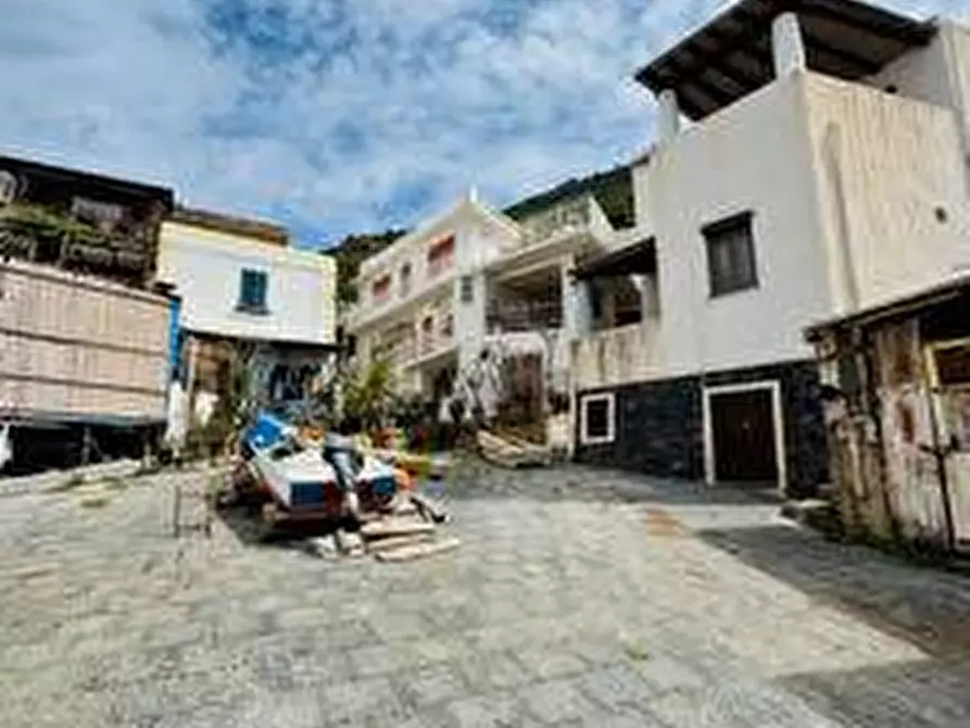 Immagine 12 di Casa indipendente in vendita  in Via Rombo 1 a Fondachelli-Fantina