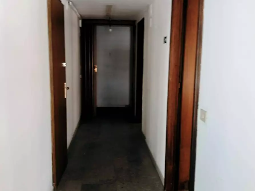 Immagine 15 di Ufficio in affitto  in Via Libertà 175 a Palermo