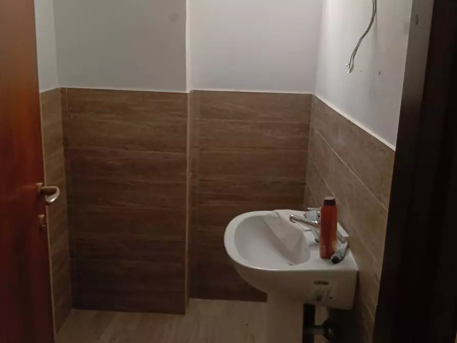 Immagine 20 di Ufficio in affitto  in Via Libertà 175 a Palermo