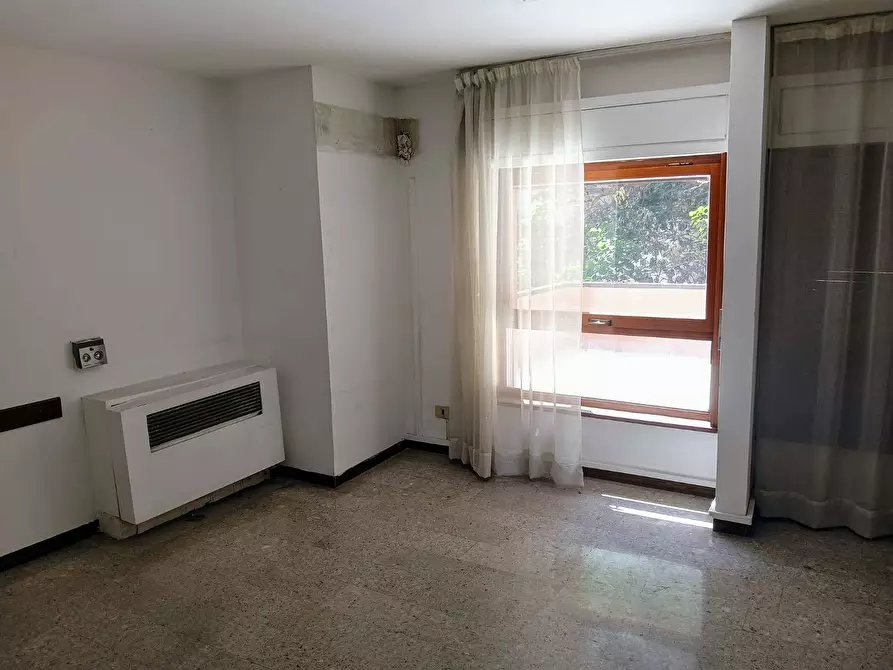 Immagine 33 di Ufficio in affitto  in Via Libertà 175 a Palermo