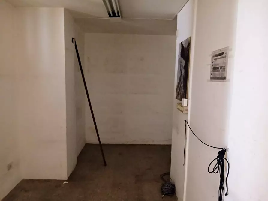 Immagine 38 di Ufficio in affitto  in Via Libertà 175 a Palermo