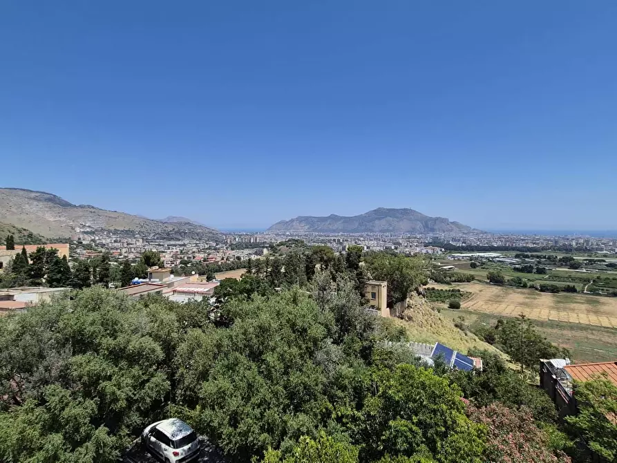 Immagine 1 di Appartamento in vendita  in via Francesco Baracca 166 a Palermo