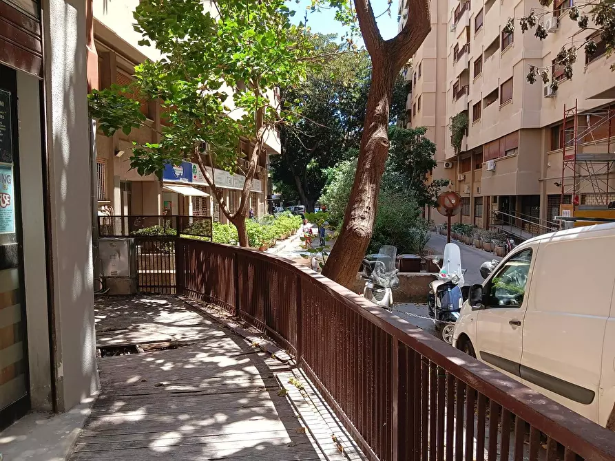 Immagine 8 di Ufficio in affitto  in Via Libertà 175 a Palermo