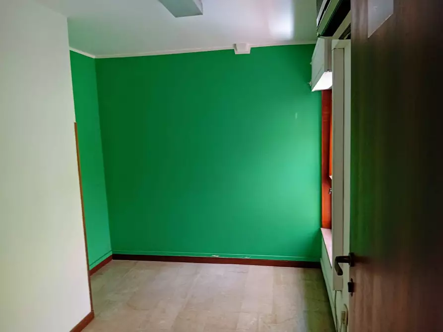 Immagine 17 di Ufficio in affitto  in Via Libertà 175 a Palermo