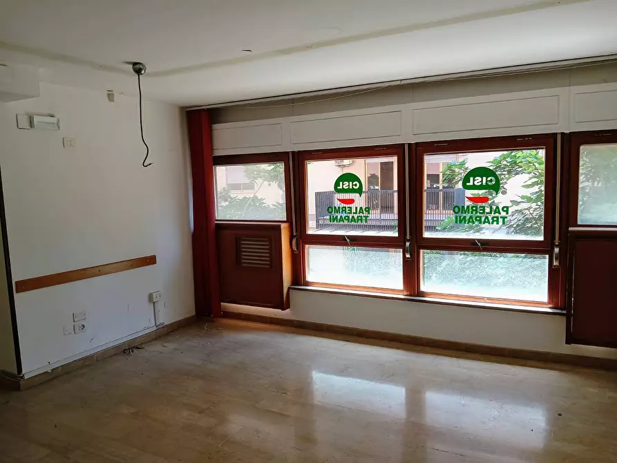 Immagine 54 di Ufficio in affitto  in Via Libertà 175 a Palermo