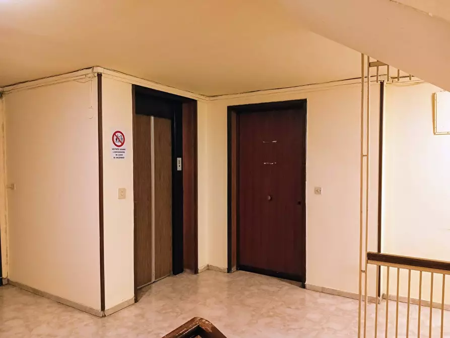 Immagine 55 di Ufficio in affitto  in Via Libertà 175 a Palermo