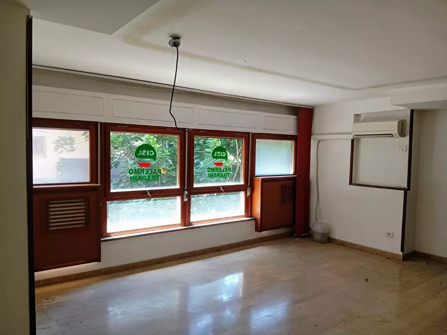 Immagine 56 di Ufficio in affitto  in Via Libertà 175 a Palermo