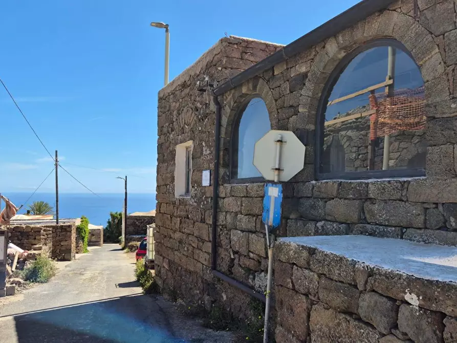 Immagine 49 di Villa in vendita  in Kania 97 a Pantelleria